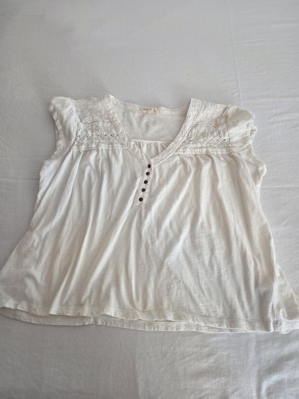Lucky Brand White Button-Front Blouse. Size XXL
